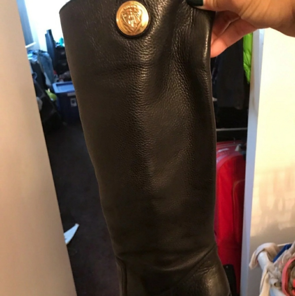 Authentic Gucci leather boots 15 1/2 calf sizes